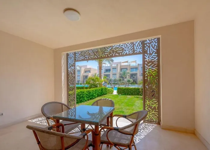 Stylish Gouna Escape 2br Mangroovy Pool Access Gurdaka